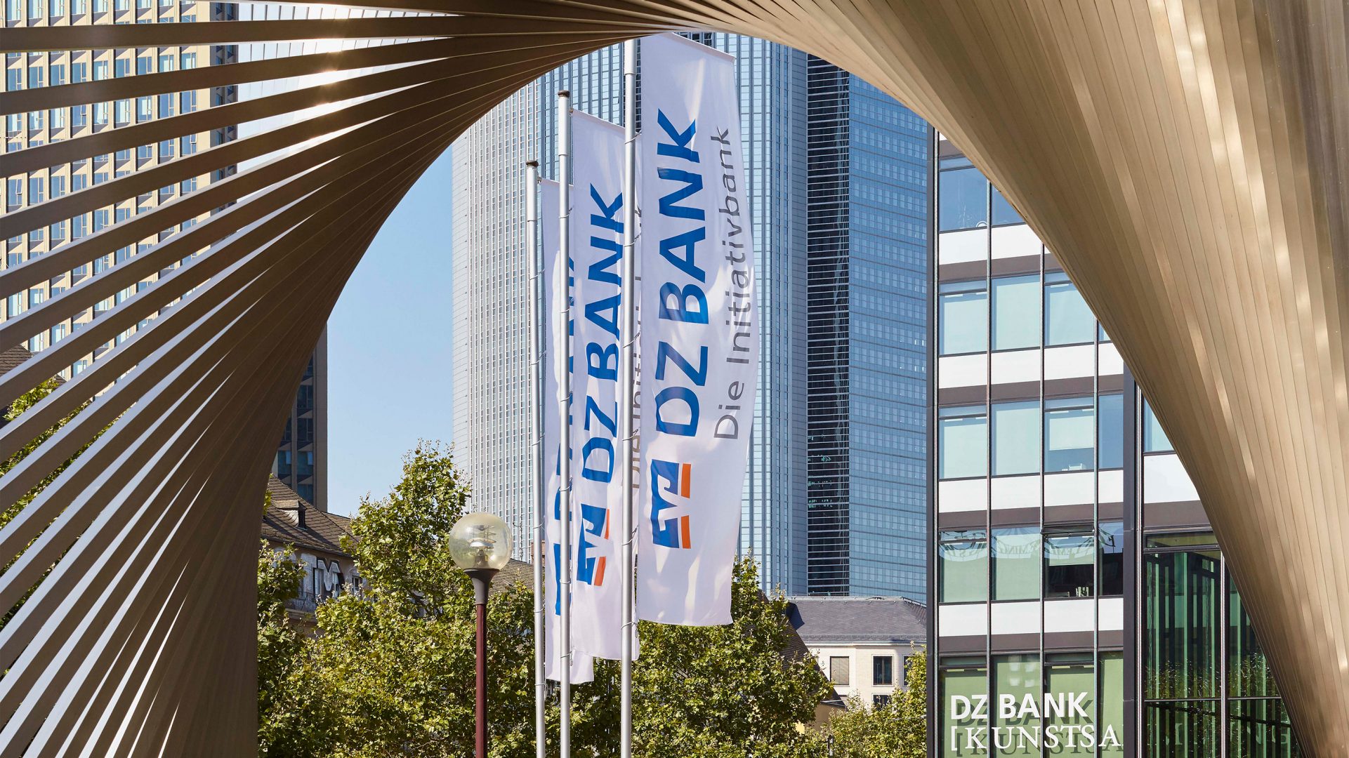 DZ BANK logo