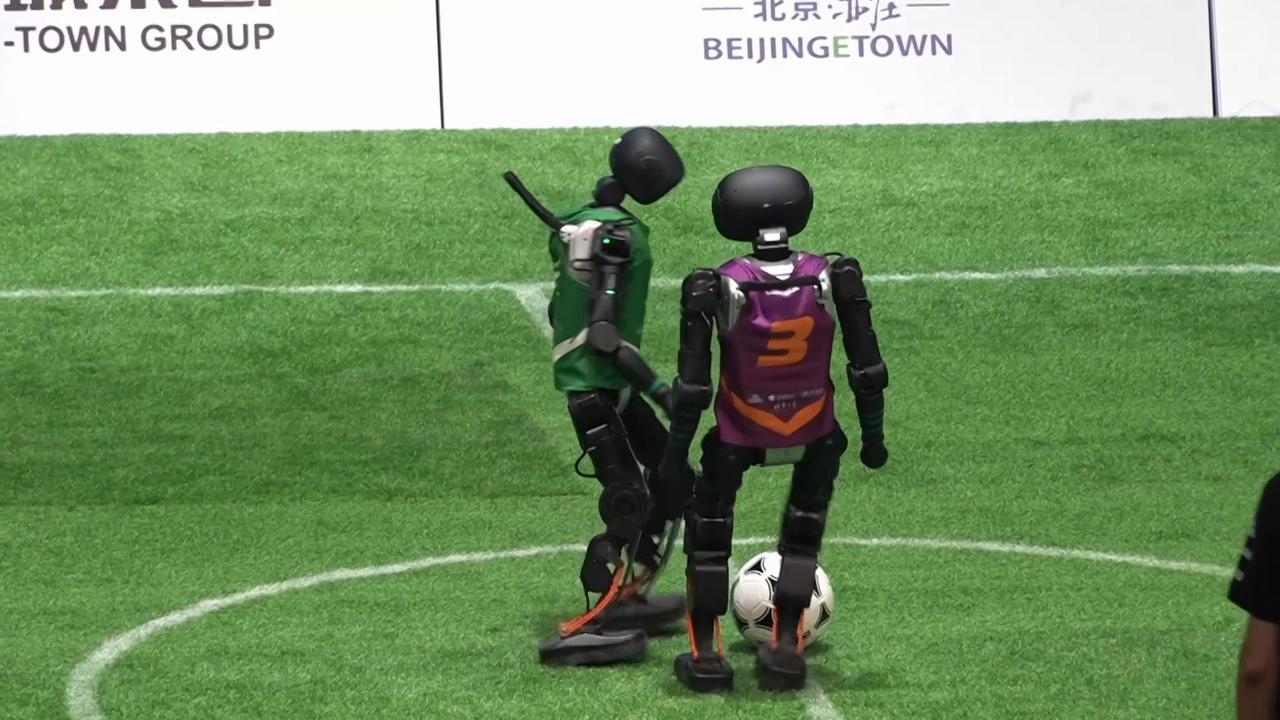 AI robot soccer aggressive pressing