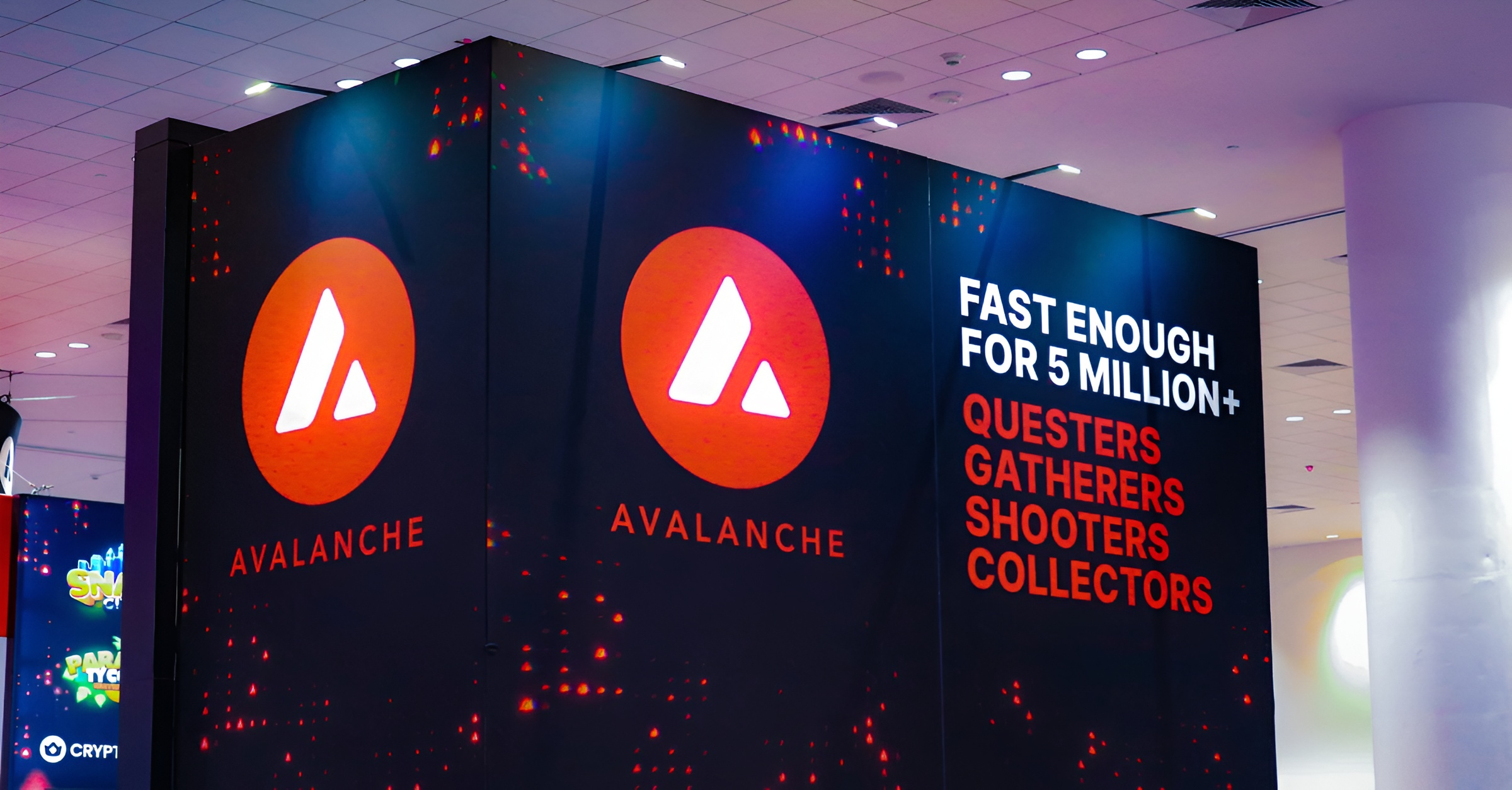 avalanche blockchain fast low fee