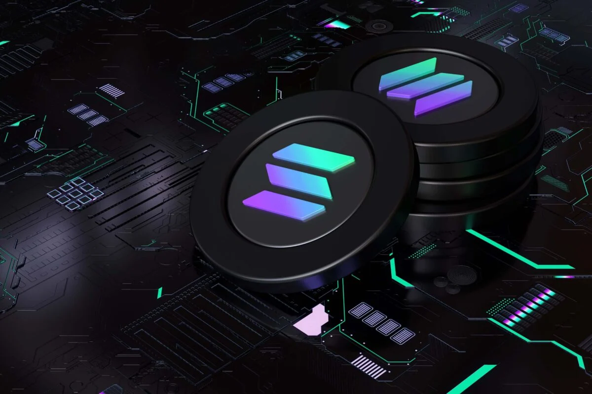 Solana blockchain network activity 2025