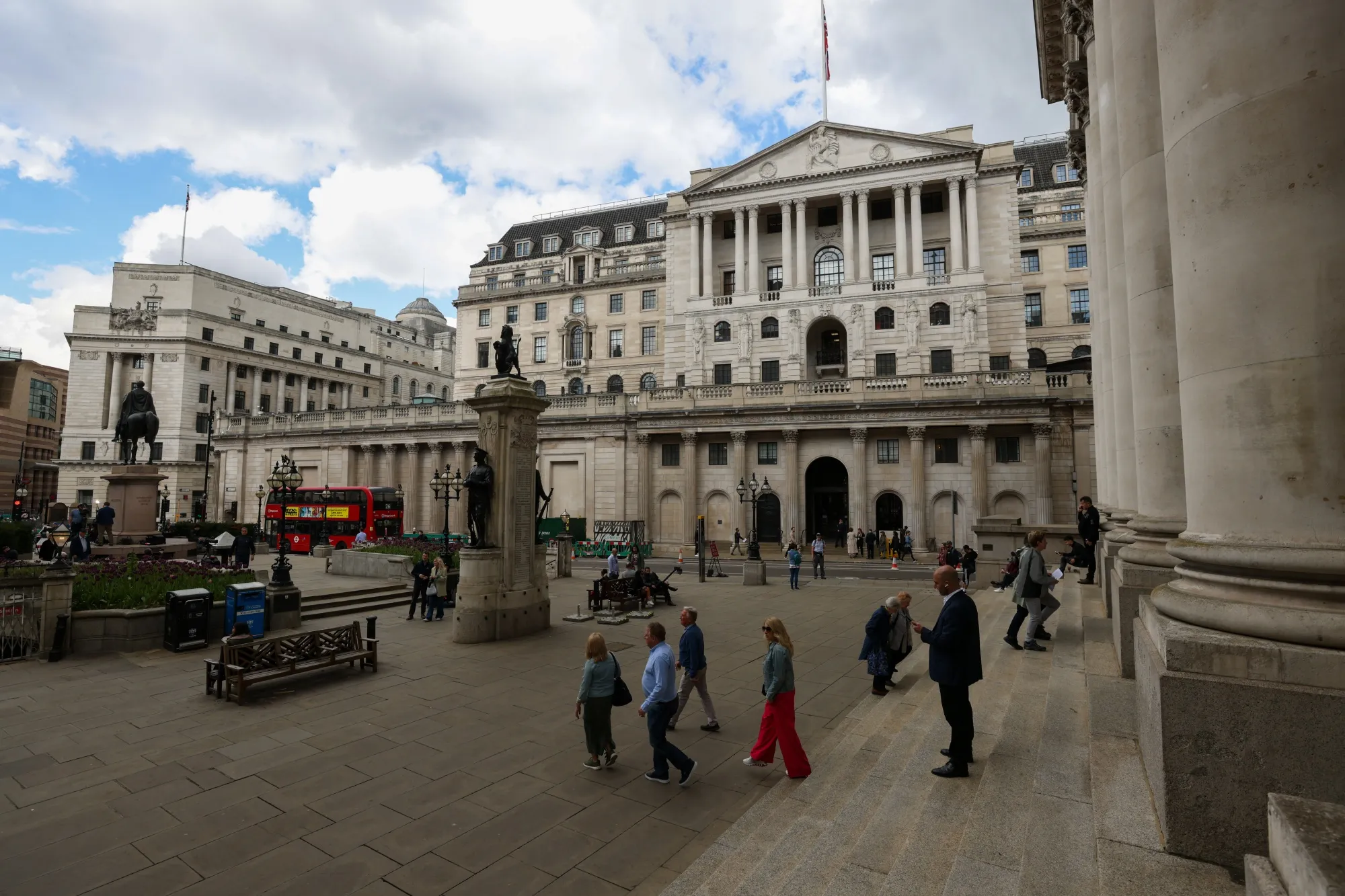 Bank of England stablecoin regulation announcement 2025