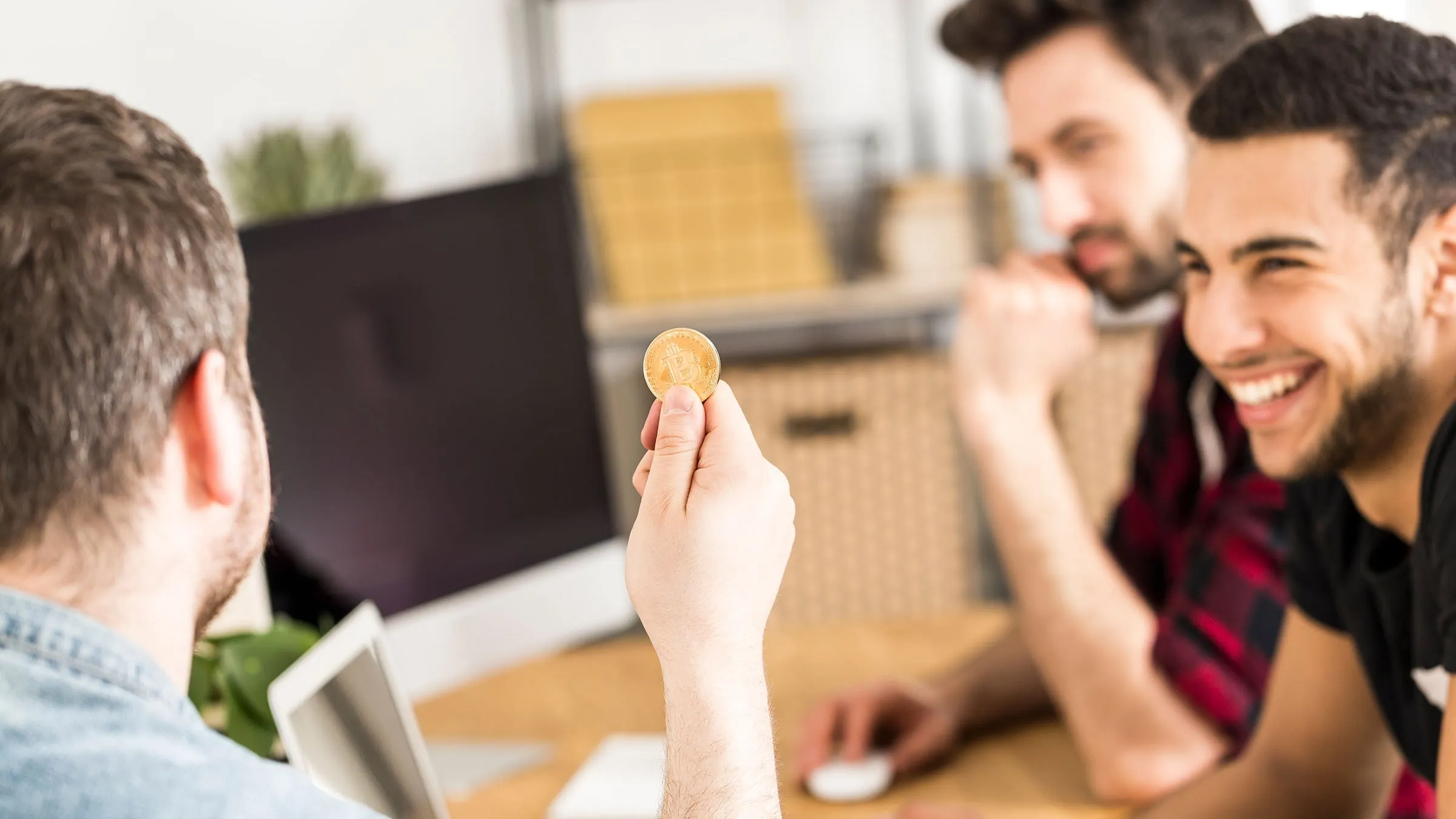 Friend.tech app token gated community Base blockchain