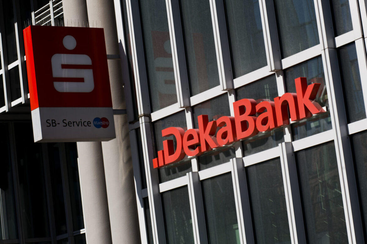 DekaBank logo