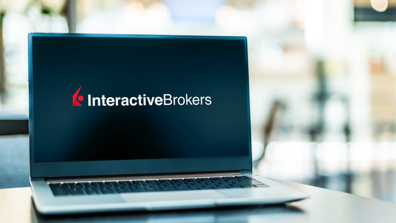 Interactive Brokers crypto logo
