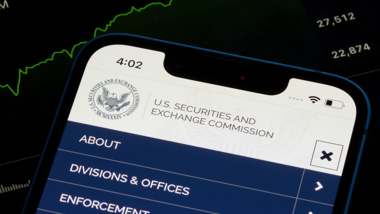 buying crypto on SEC compliant platform 2025