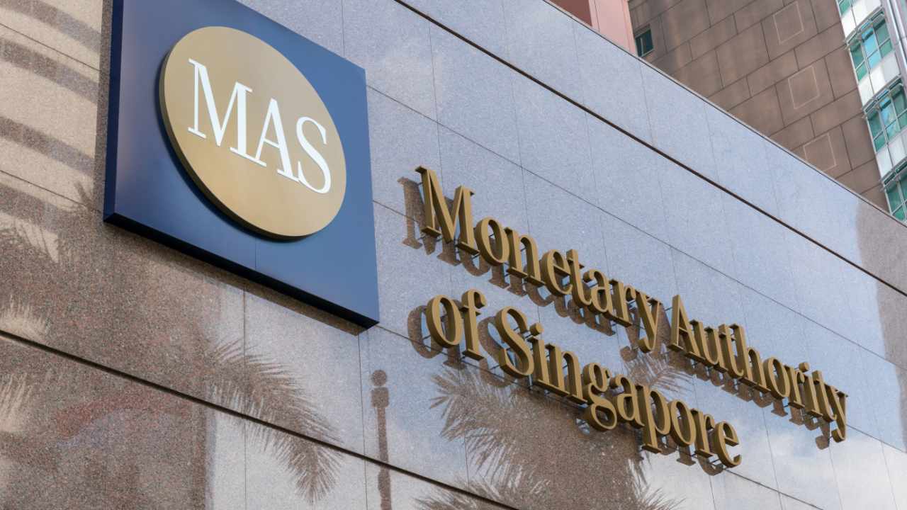 Monetary Authority of Singapore crypto regulation 2025