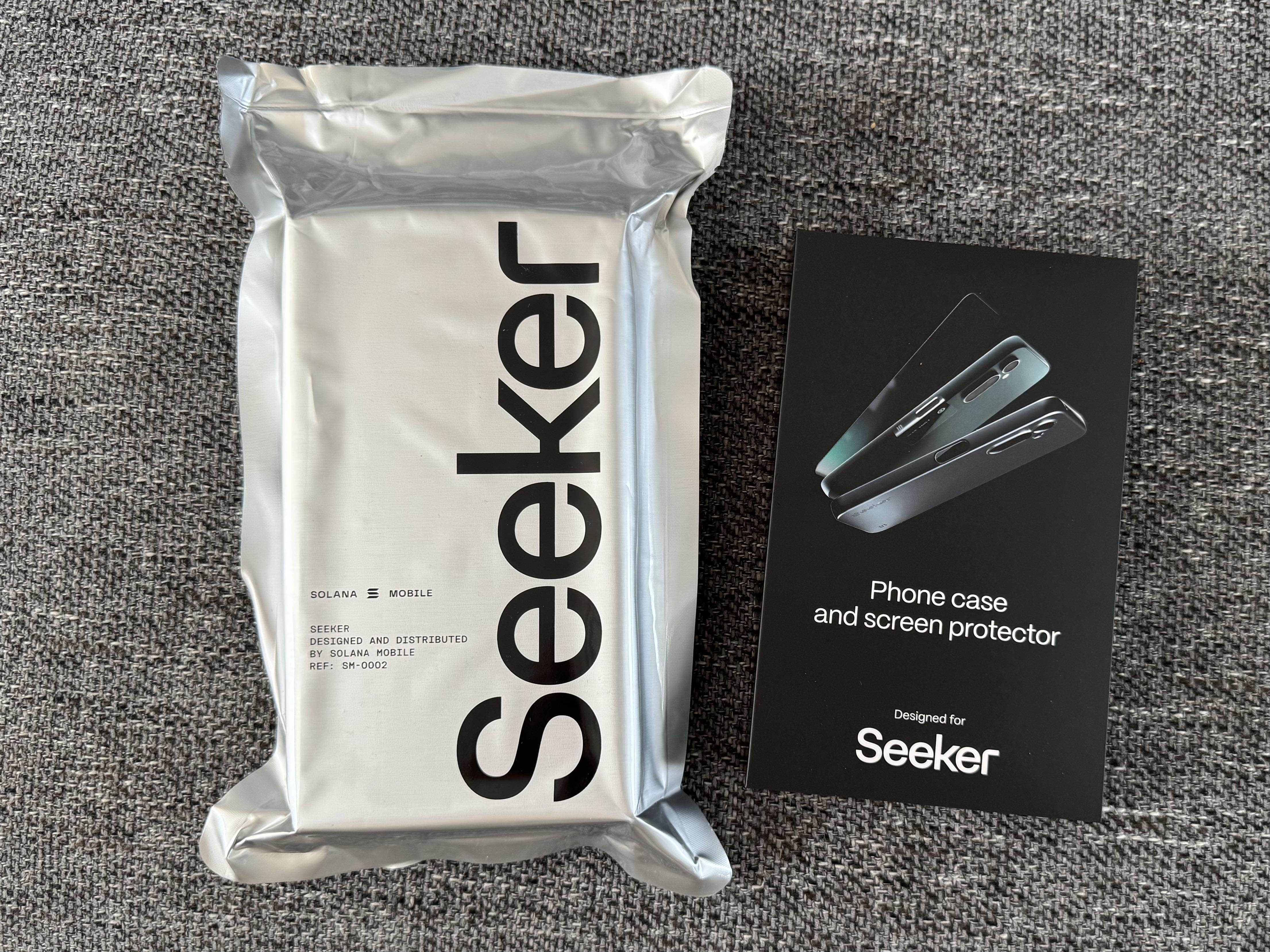 Solana Seeker phone unboxing