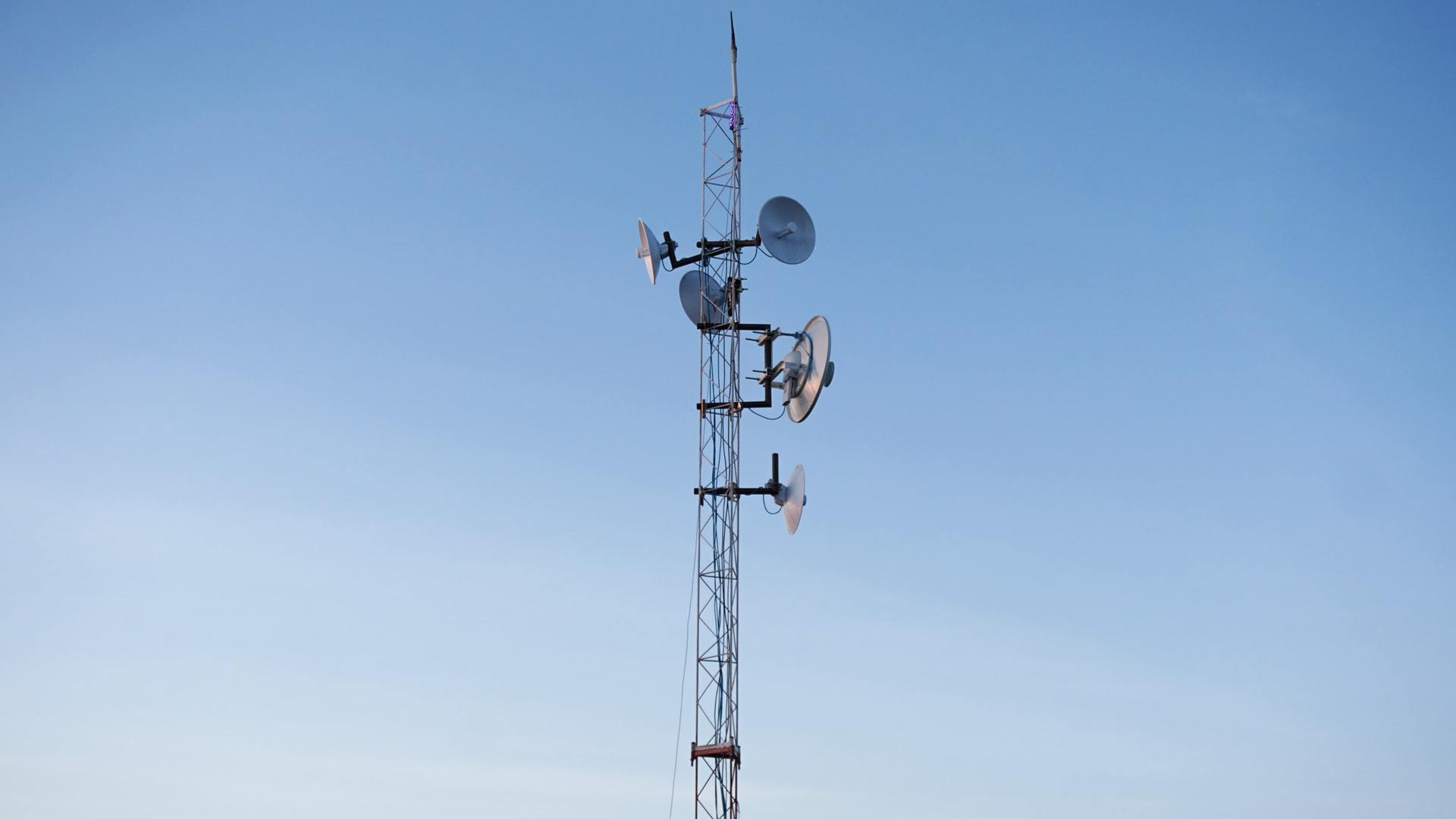 Community in rural area with Dawn Internet antennas providing connectivity