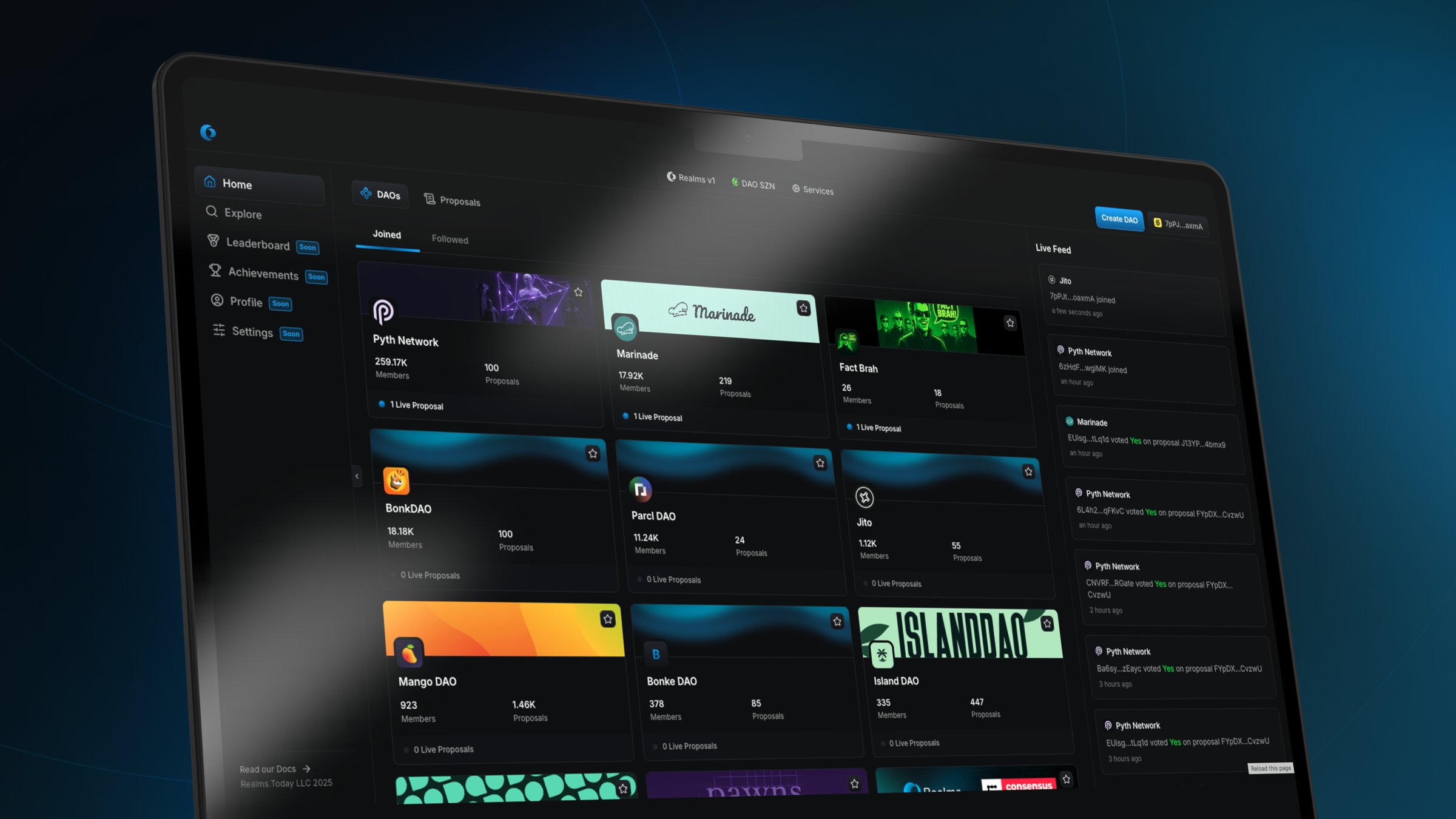 Realms Solana DAO governance dashboard