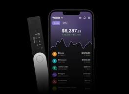 Friendly illustration of a beginner using a laptop to buy Bitcoin, showing steps: signing up on Coinbase or Kraken, purchasing with a secure payment method, and transferring to a Ledger or Trezor hardware wallet in 2024.