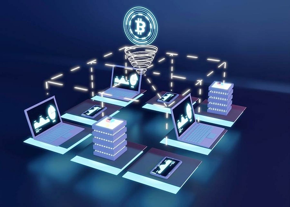 Diagram illustrating Celestia's modular data availability layer connecting with multiple blockchain rollups for scalable and efficient data processing
