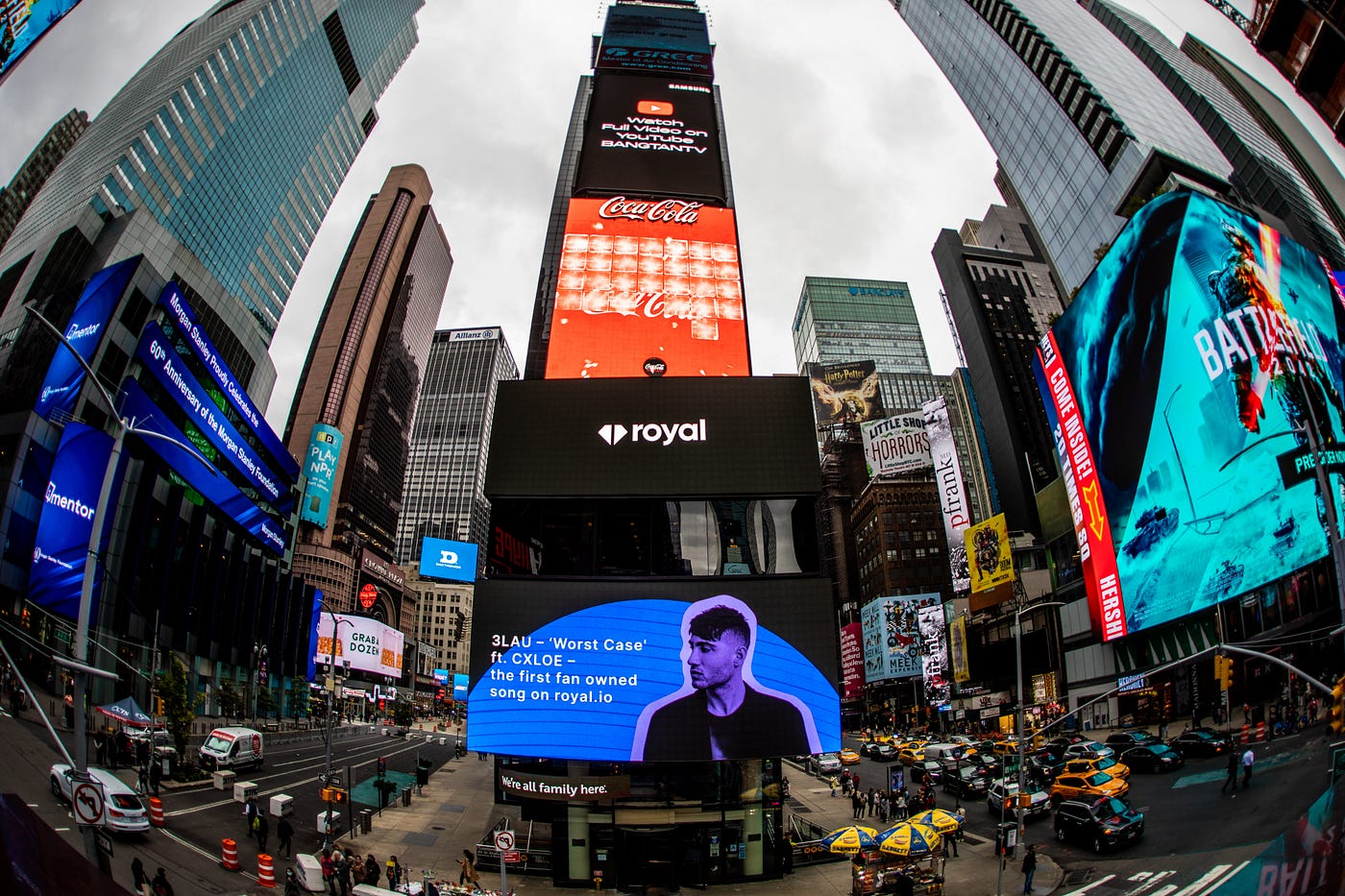 Royal.io music tokenization platform logo
