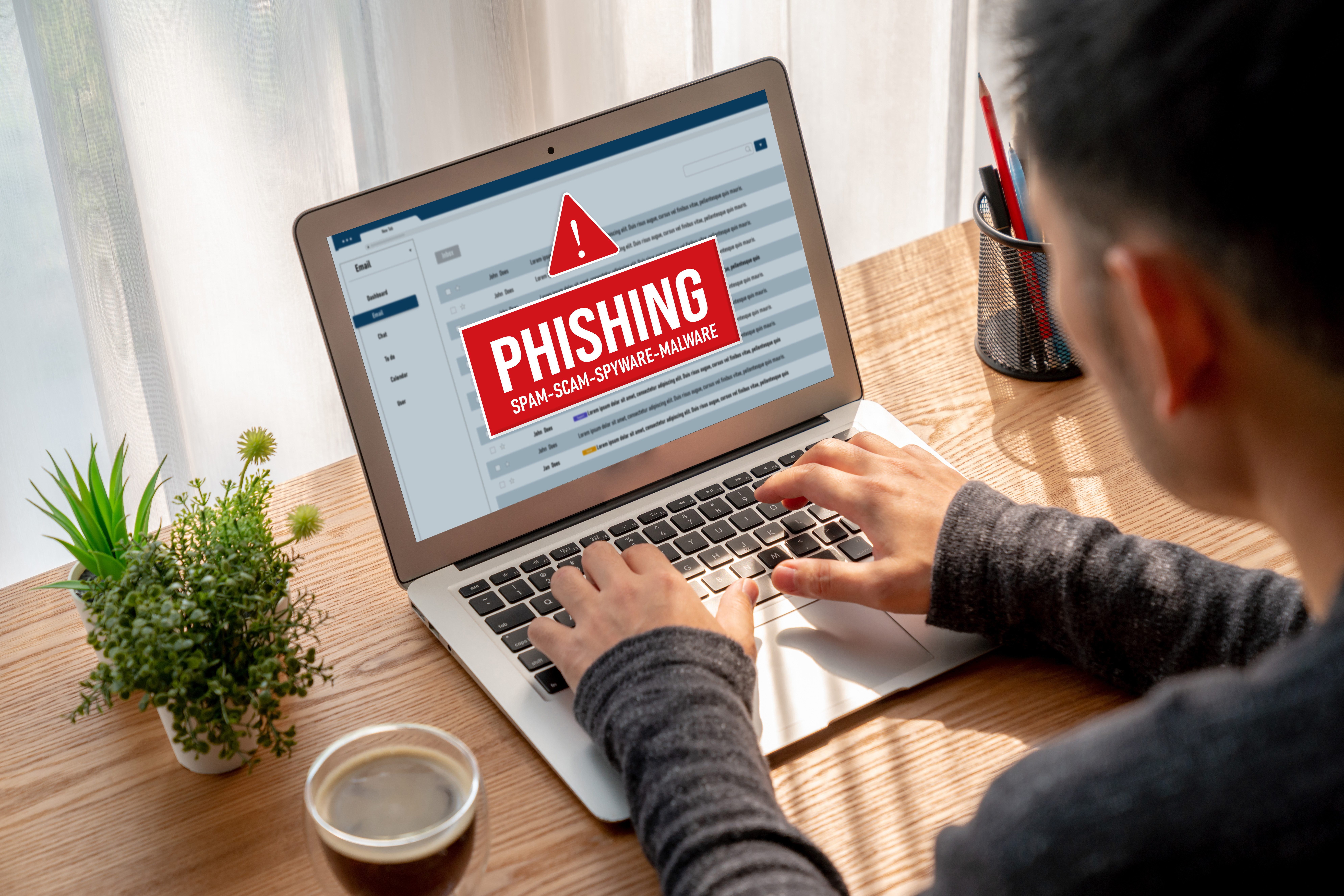 Phishing warning message in crypto dashboard