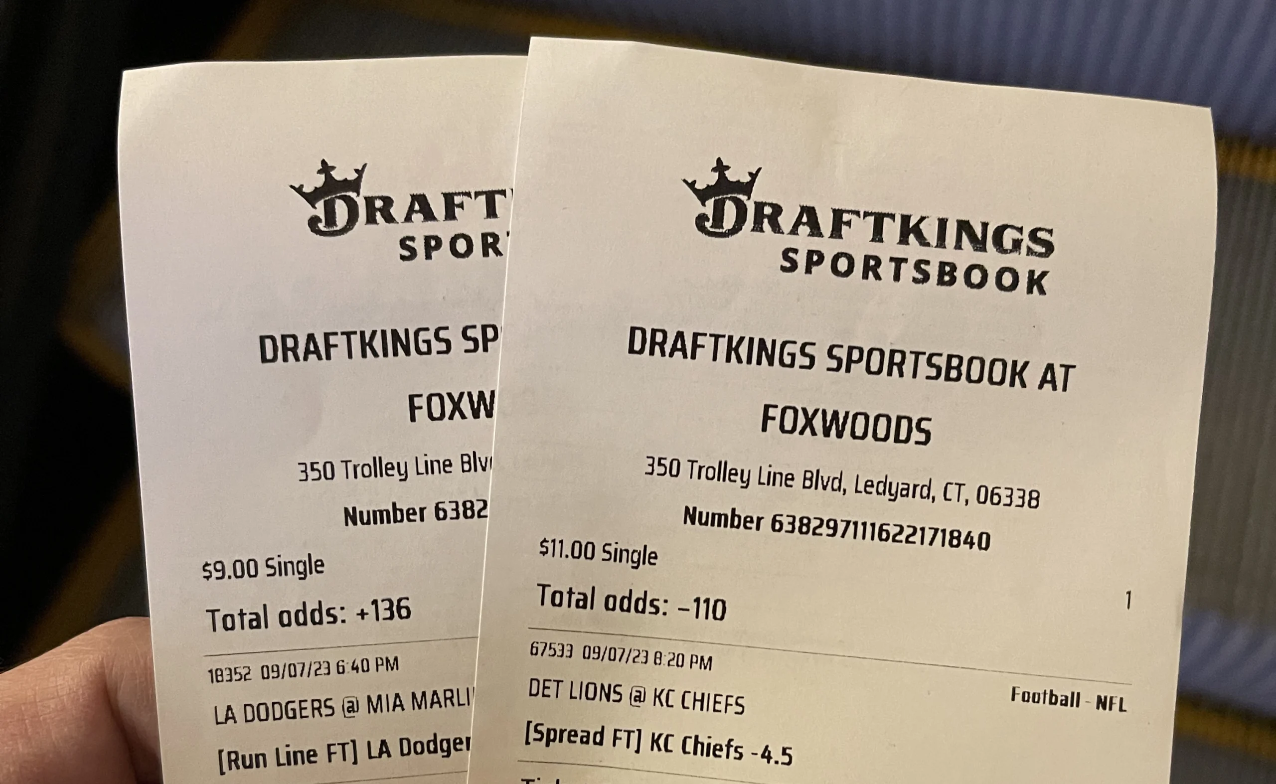 esports parlay betting slip with favorites and underdogs