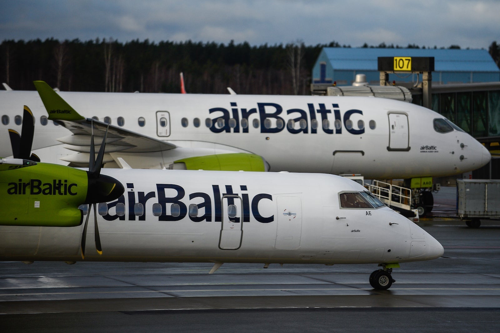 airBaltic Planies NFT on-chain tracking