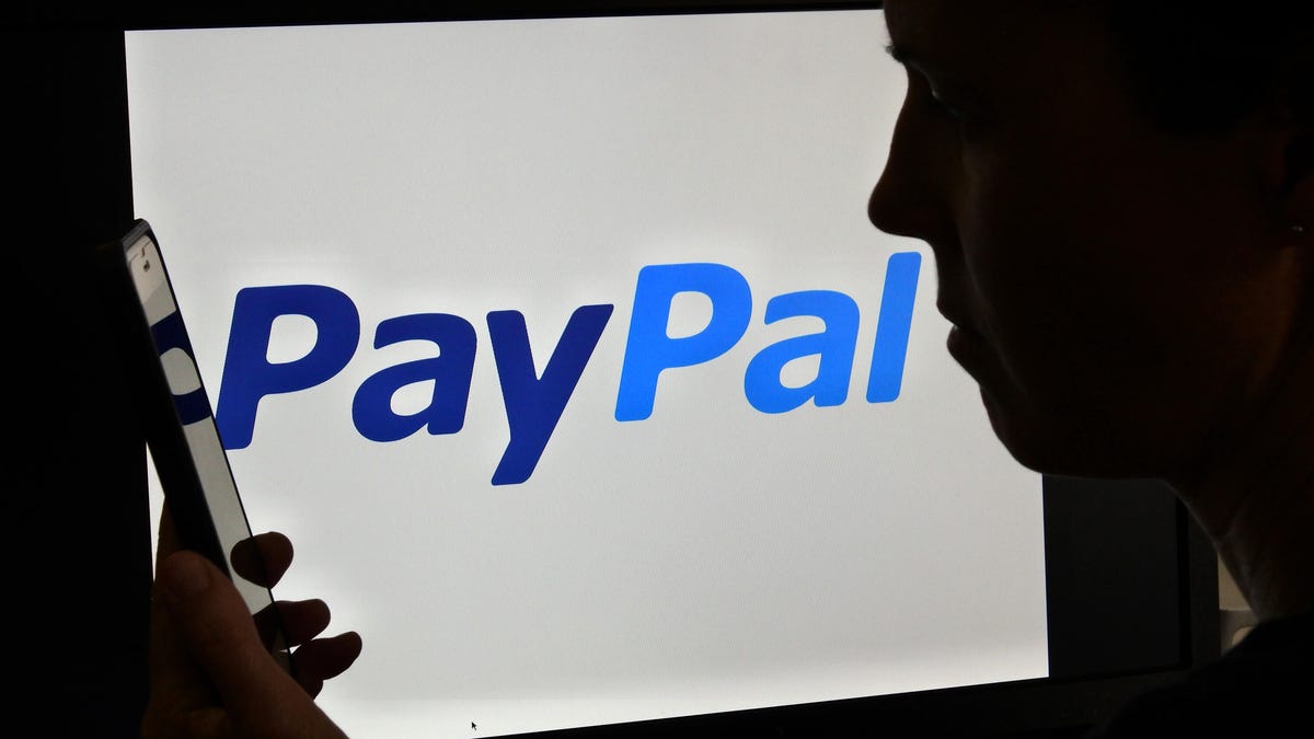 PayPal crypto purchase screen 2025