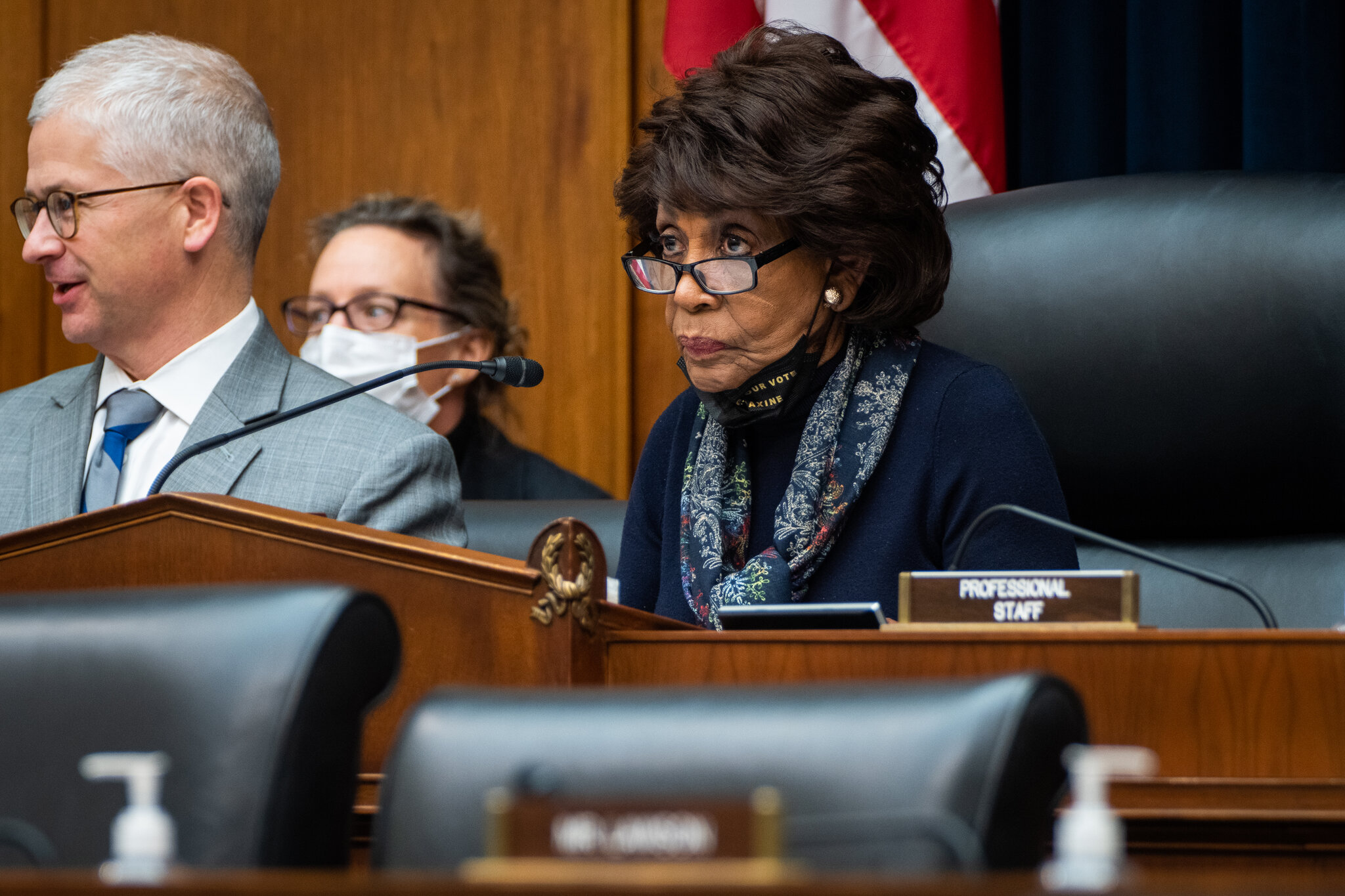 committee voting analogy blockchain