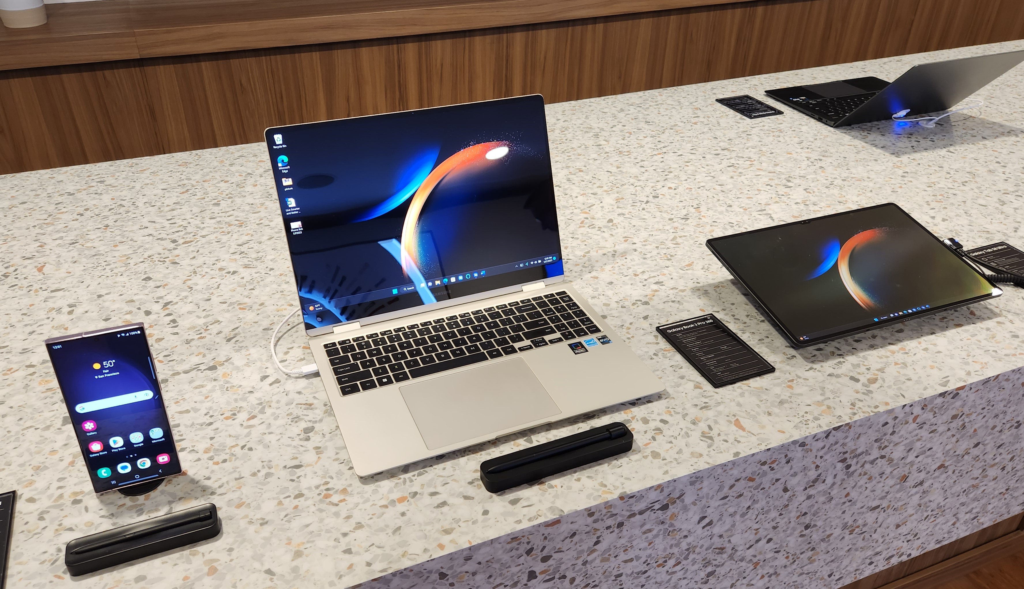 devices smartphone laptop tablet universal access