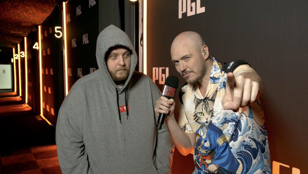 @SirActionSlacks Dota Twitter