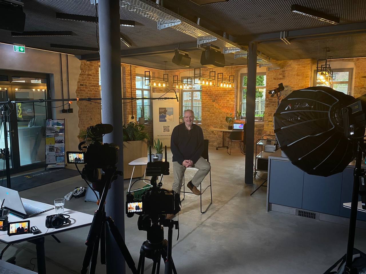 Etherisc Discord server community channels