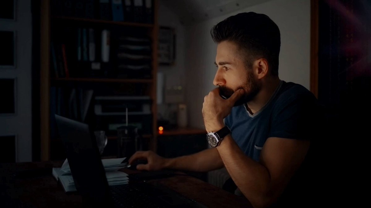 Diagram illustrating MEV flow redistribution strategies on Monad and Sei networks with aPriori staking protocol and Sei Giga architecture for equitable DeFi profits