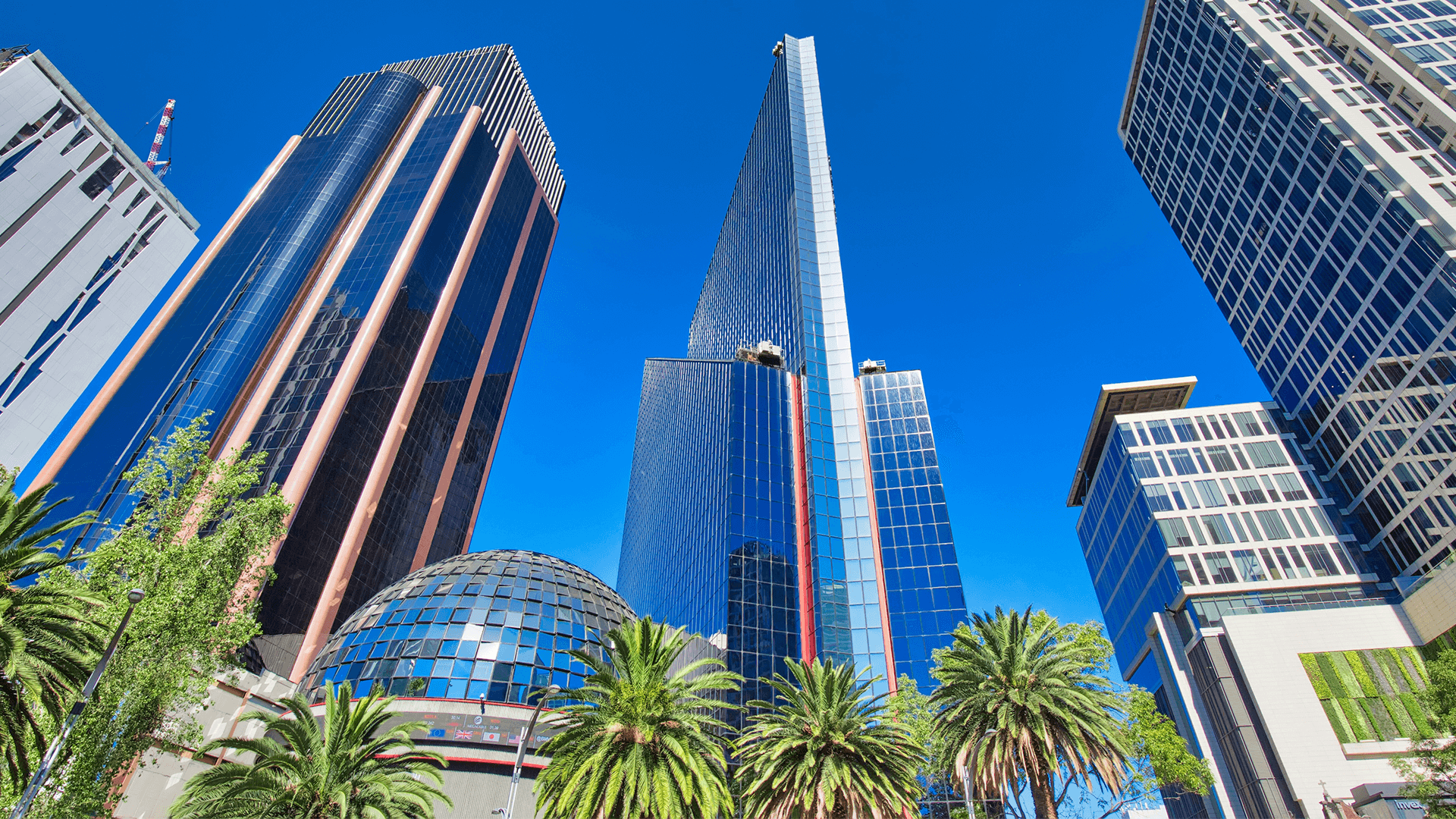 Dynamic heatmap visualizing MXN stablecoin liquidity pools across Mexico City exchanges and P2P platforms 2026