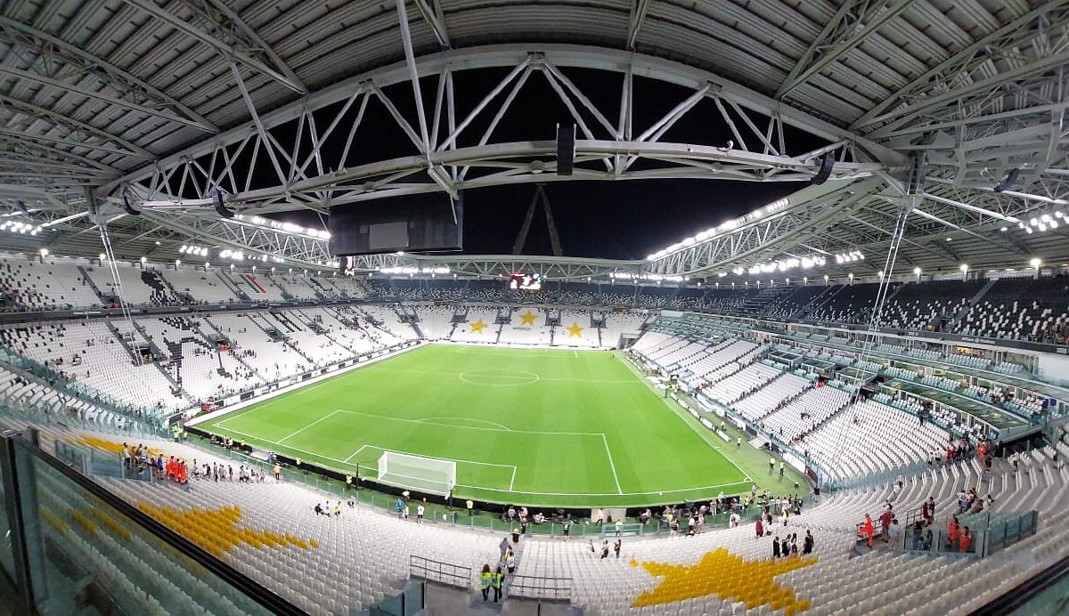 VIP sports experience Sweet.io stadium tour