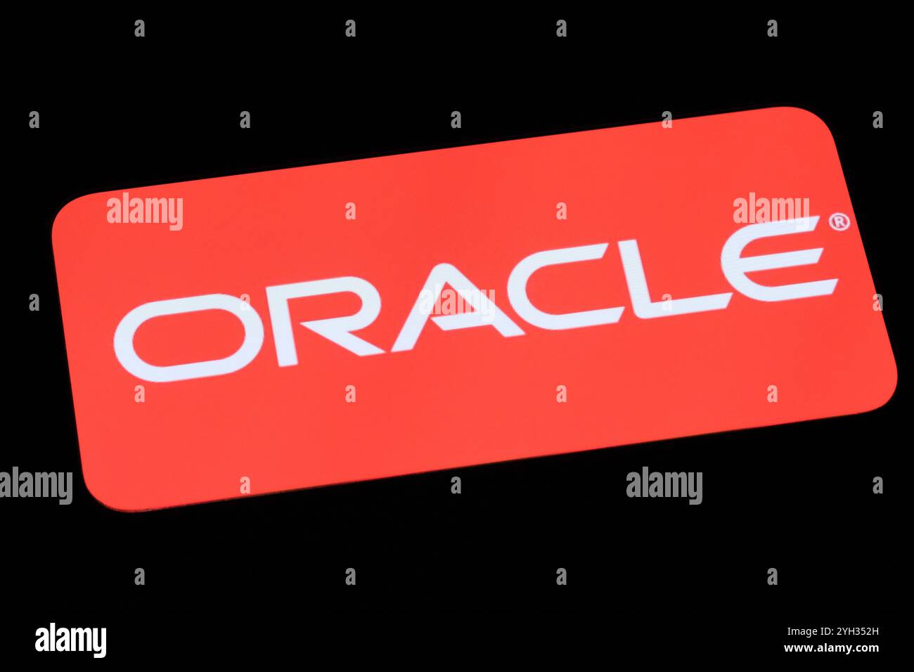 DeCredit credit oracle platform logo