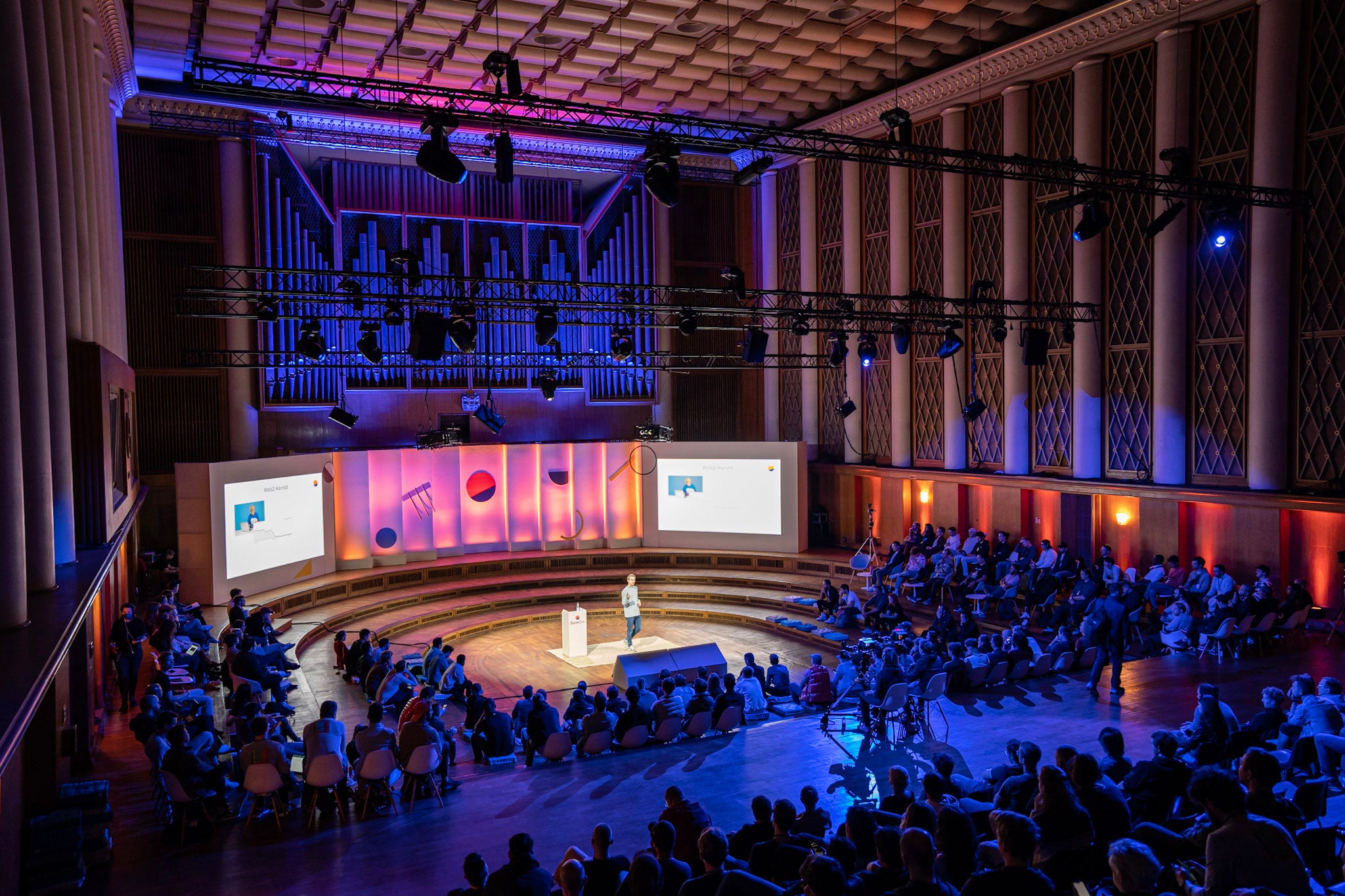 Dune Analytics USDT depeg dashboard