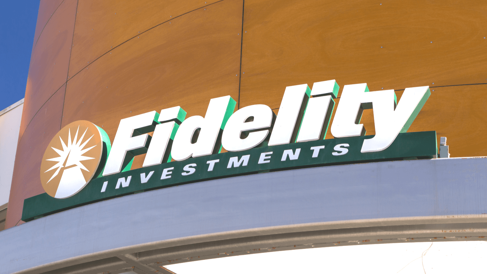 Fidelity Investments logo overlaid on Ethereum blockchain graphic, representing tokenized money market fund launch