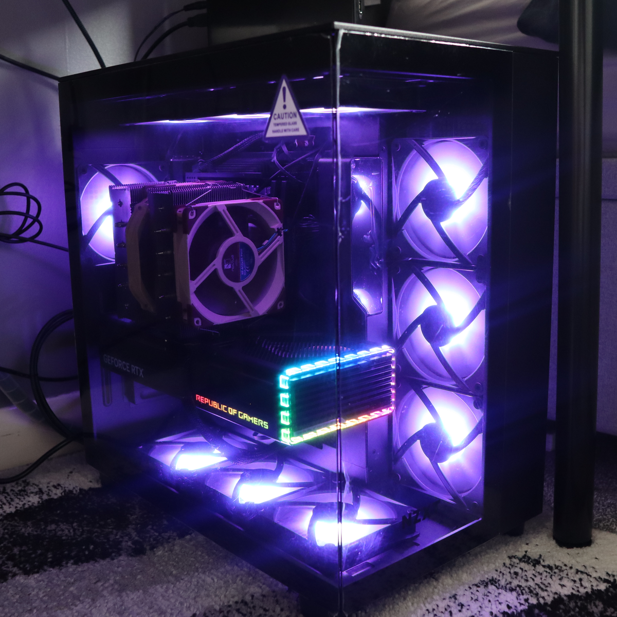 High-end gaming PC with glowing RTX GPU showcasing passive income opportunities by sharing idle GPUs on gpumarketdepin DePIN marketplace